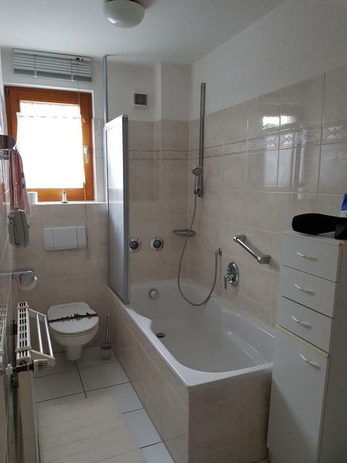 Ferienwohnung, Monteurwohnung "Strunde" Bergisch Gladbach Exterior foto